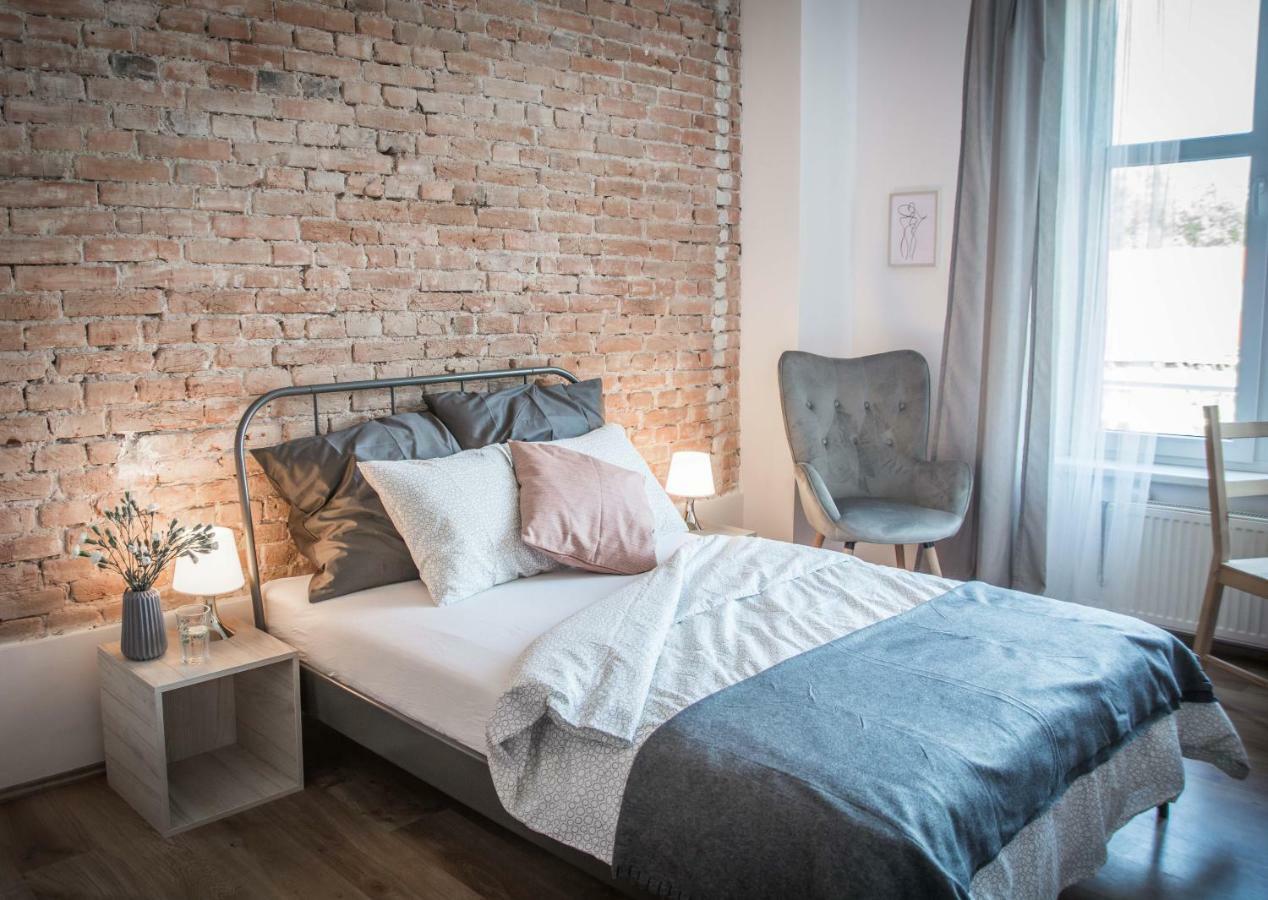 Lion Apartments - Silver Краков Экстерьер фото